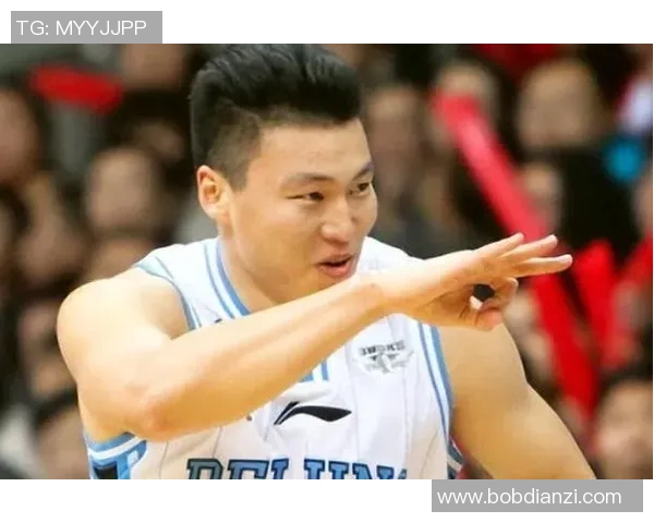 李根的篮球之路：从青涩少年到职业球员的奋斗与荣耀